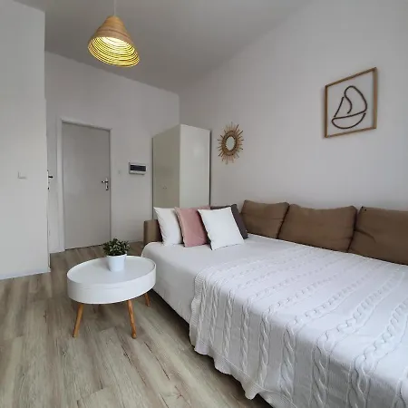 Mieszkania W Centrum Gdyni Apartmán